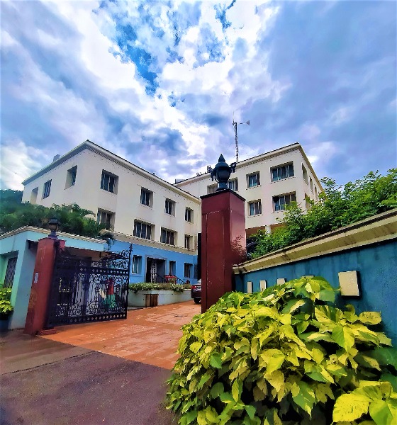 The Matoshree Madanbai Dhariwal Hospital